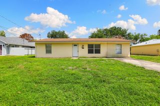 333 SW Lucero Drive, Port St. Lucie, FL 34983