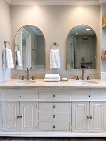 7803 Meadowglen Lane, Houston, TX 77063