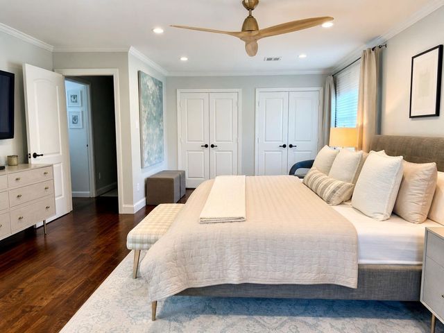7803 Meadowglen Lane, Houston, TX 77063