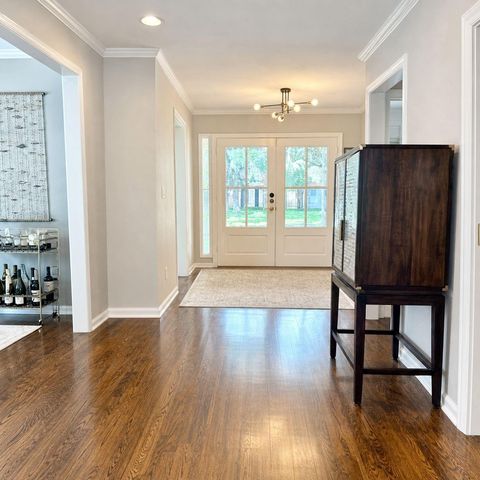 7803 Meadowglen Lane, Houston, TX 77063