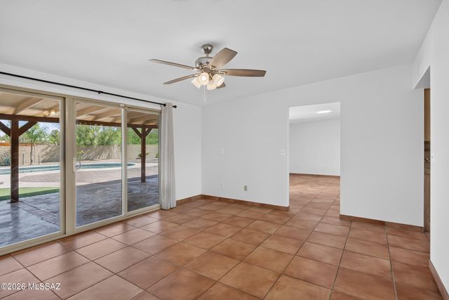 1330 W San Lucas Drive, Tucson, AZ 85704