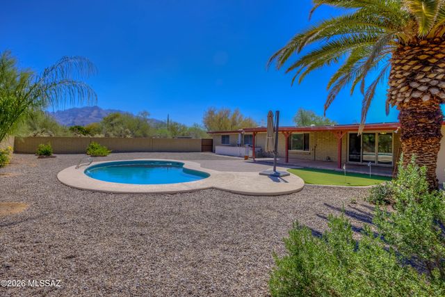 1330 W San Lucas Drive, Tucson, AZ 85704