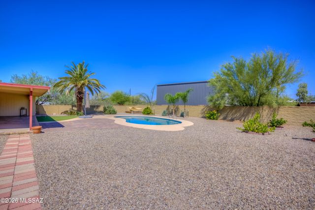 1330 W San Lucas Drive, Tucson, AZ 85704