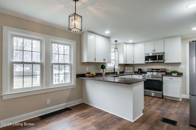 1814 Cypress St, Louisville, KY 40210