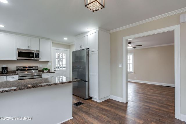 1814 Cypress St, Louisville, KY 40210