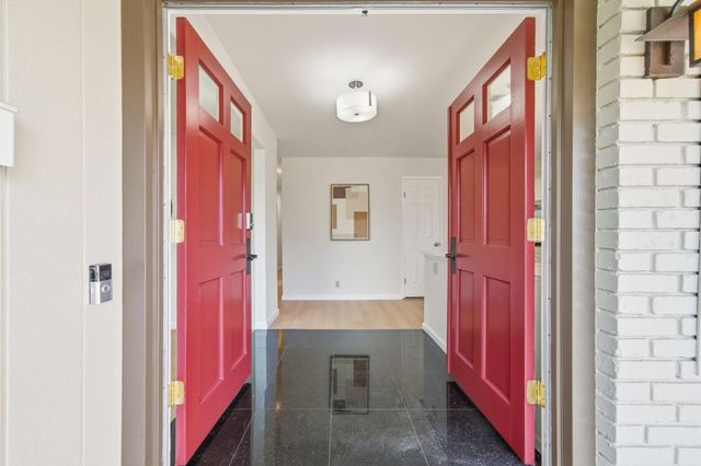 939 Sapphire Court, San Jose, CA 95136