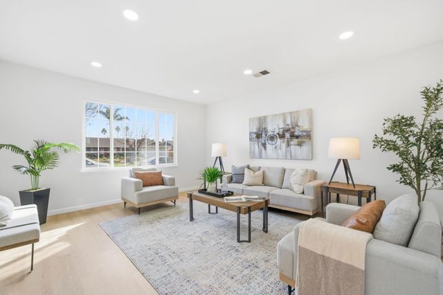 939 Sapphire Court, San Jose, CA 95136