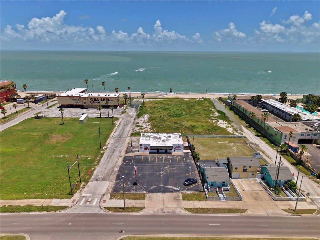 3314 Surfside Blvd, Corpus Christi, TX 78402 — exterior