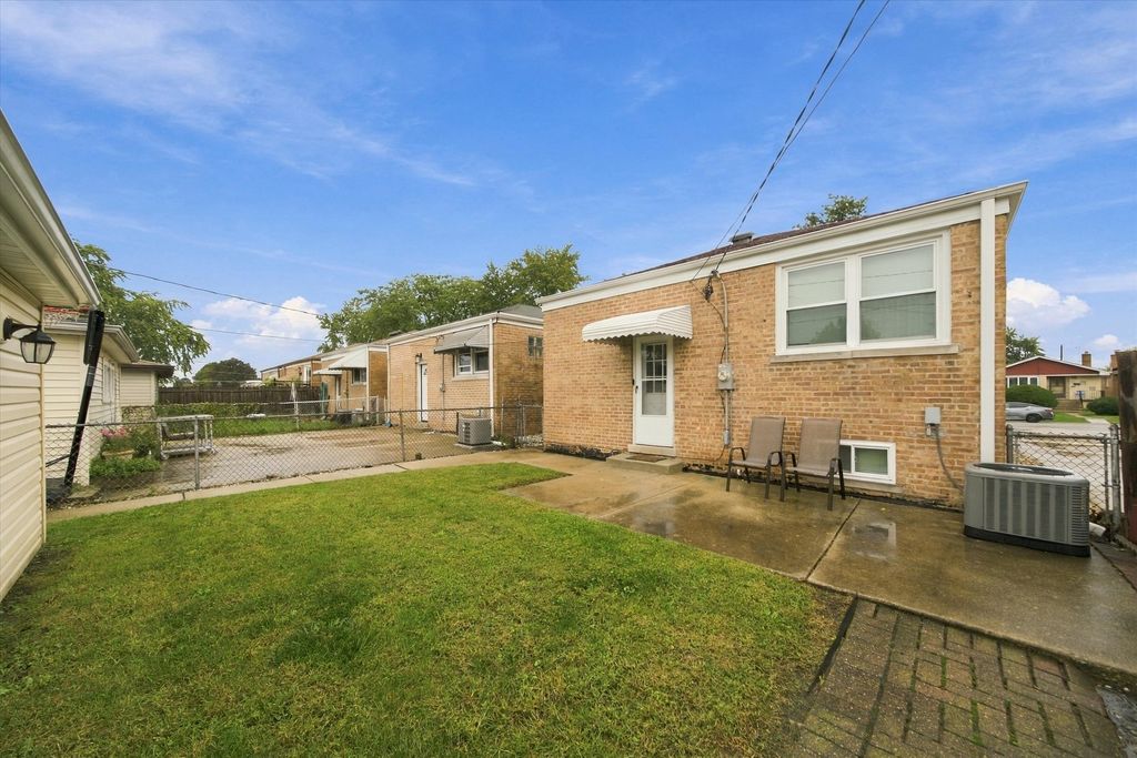 7716 Linder Avenue, Burbank, IL 60459 — photo 3