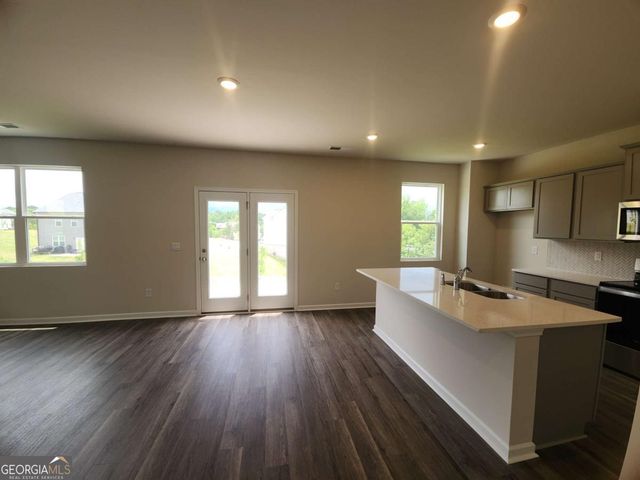 146 Aster Avenue, Locust Grove, GA 30248