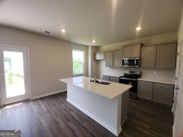 146 Aster Avenue, Locust Grove, GA 30248