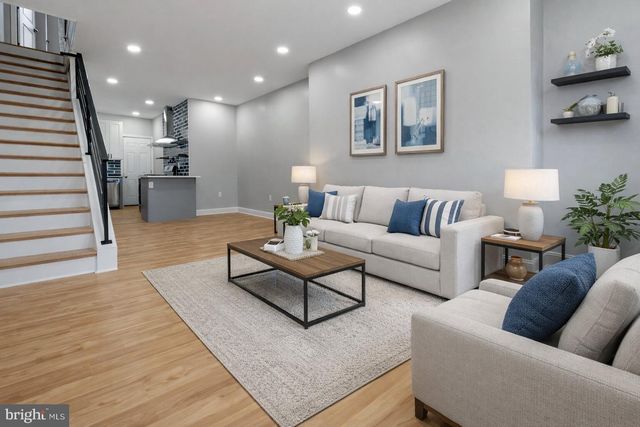 726 MOUNTAIN ST, Philadelphia, PA 19148