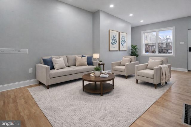 726 MOUNTAIN ST, Philadelphia, PA 19148