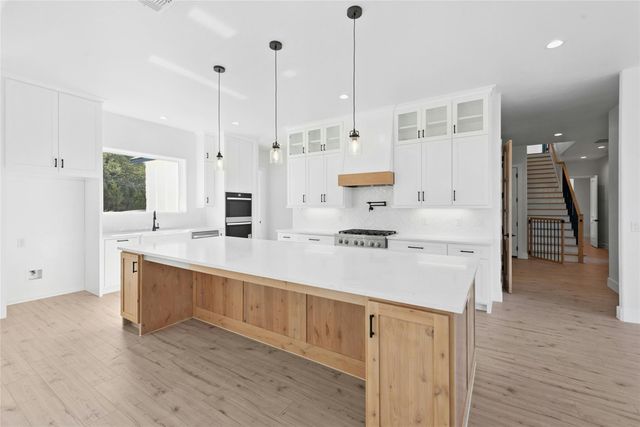 1001 Isabella CV, Liberty Hill, TX 78642