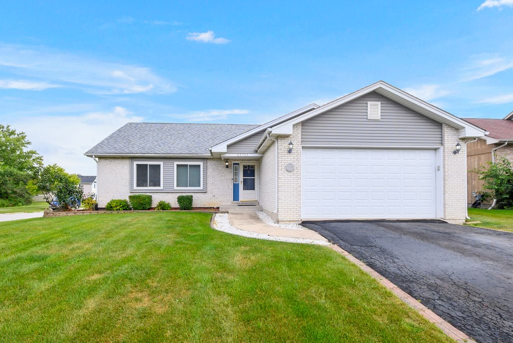 22703 Lawndale Avenue, Richton Park, IL 60471 — exterior