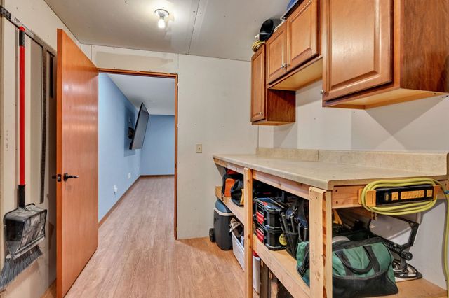 2723 E Fairchild Ct, Park City, KS 67219