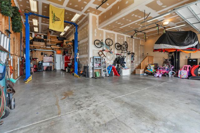 2723 E Fairchild Ct, Park City, KS 67219