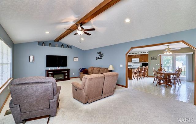 509 Bridgeway Drive, Troy, MO 63379