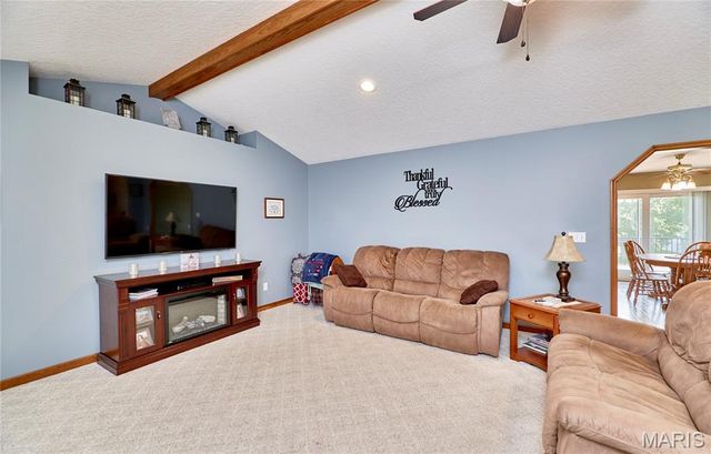 509 Bridgeway Drive, Troy, MO 63379