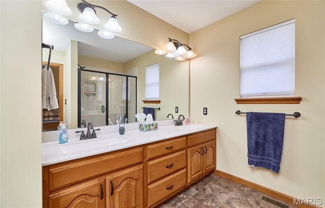 509 Bridgeway Drive, Troy, MO 63379