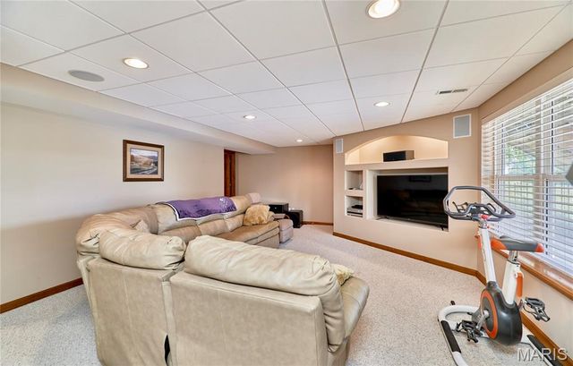 509 Bridgeway Drive, Troy, MO 63379