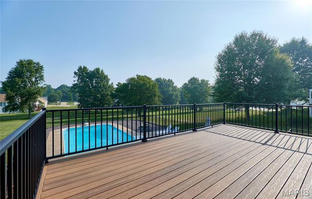 509 Bridgeway Drive, Troy, MO 63379