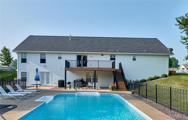 509 Bridgeway Drive, Troy, MO 63379