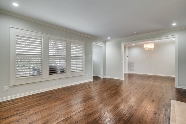 1432 Sylvan Avenue, Dallas, TX 75208