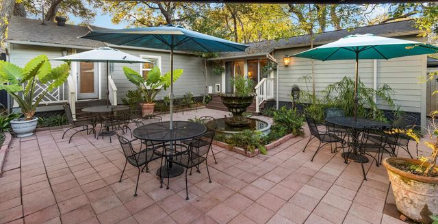 1432 Sylvan Avenue, Dallas, TX 75208