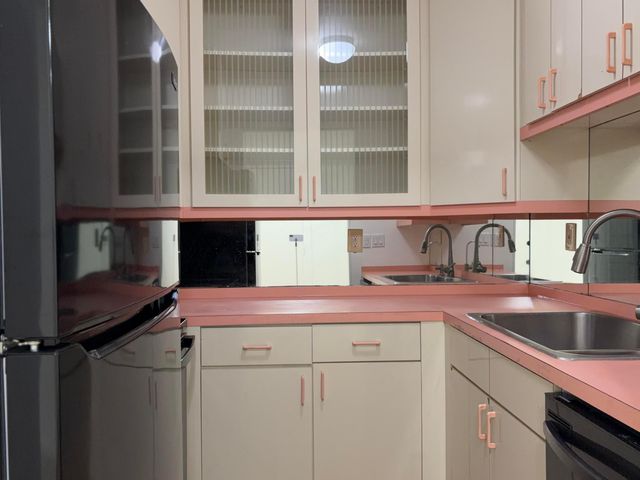 298 SW 6th Street 109, Boca Raton, FL 33432