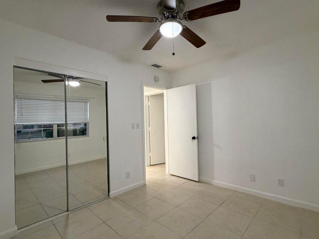 298 SW 6th Street 109, Boca Raton, FL 33432