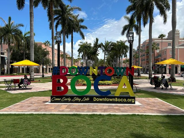 298 SW 6th Street 109, Boca Raton, FL 33432