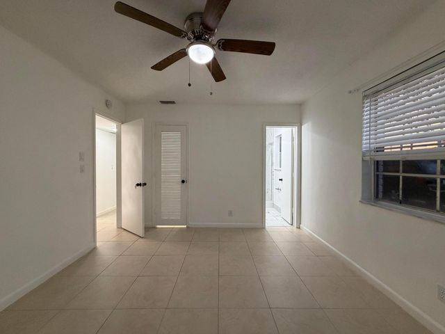 298 SW 6th Street 109, Boca Raton, FL 33432