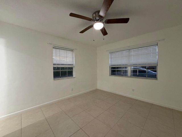 298 SW 6th Street 109, Boca Raton, FL 33432