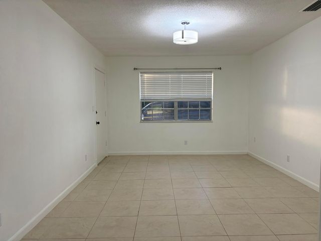 298 SW 6th Street 109, Boca Raton, FL 33432