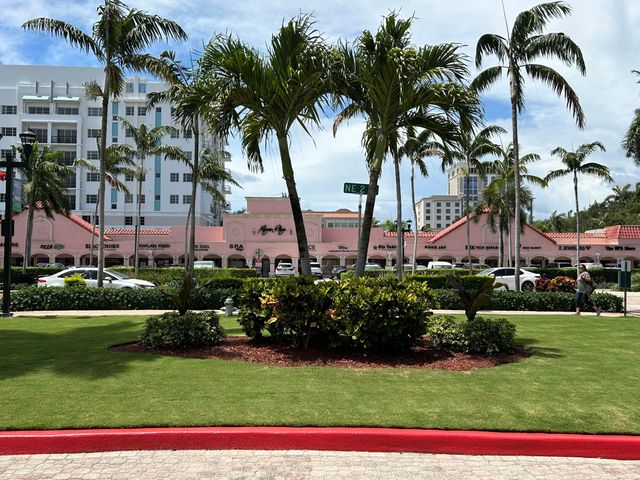 298 SW 6th Street 109, Boca Raton, FL 33432