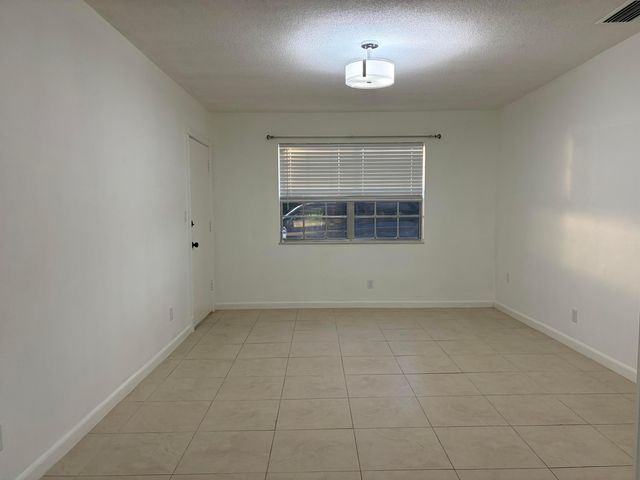 298 SW 6th Street 109, Boca Raton, FL 33432