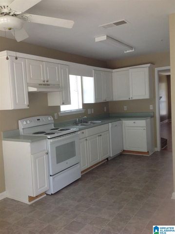 200 WILLOW POINT CIRCLE, Alabaster, AL 35007