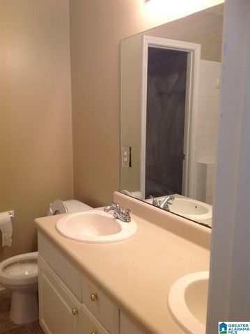 200 WILLOW POINT CIRCLE, Alabaster, AL 35007