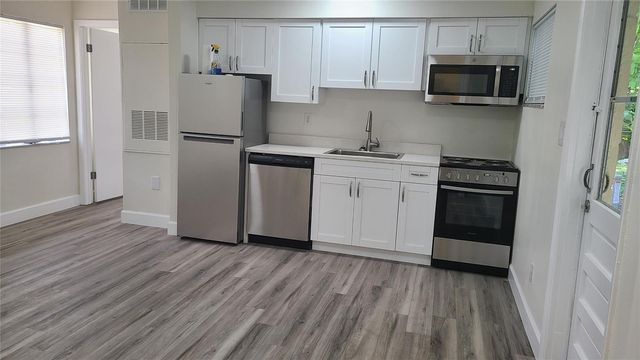 106 CHESAPEAKE AVENUE C, Tampa, FL 33606