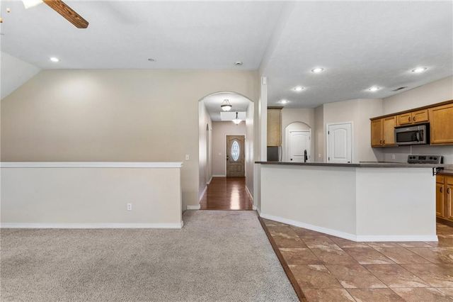 21809 Lombardo Lane, Peculiar, MO 64078