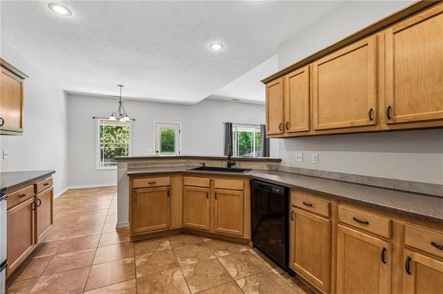 21809 Lombardo Lane, Peculiar, MO 64078