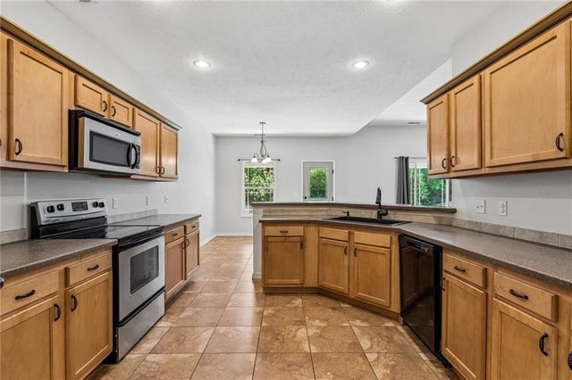 21809 Lombardo Lane, Peculiar, MO 64078