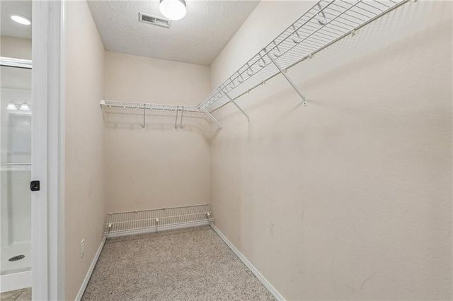 21809 Lombardo Lane, Peculiar, MO 64078