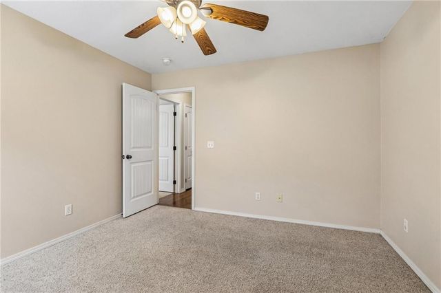 21809 Lombardo Lane, Peculiar, MO 64078