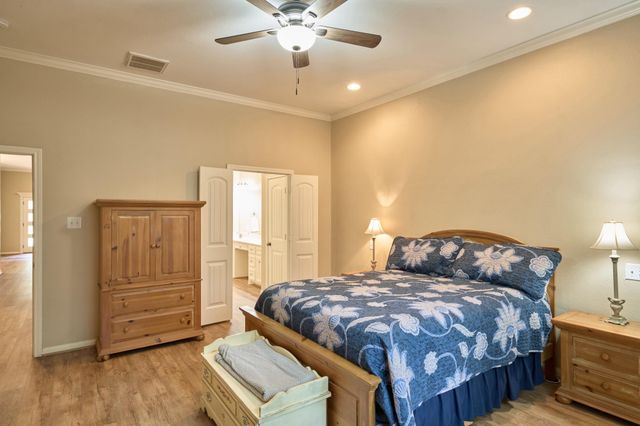11359 Burning Tree Drive, Montgomery, TX 77356