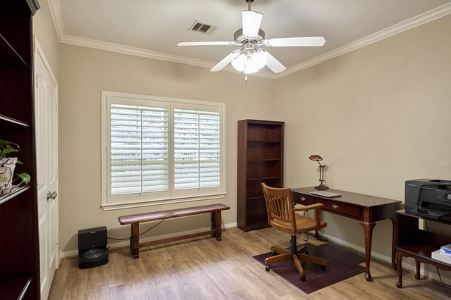 11359 Burning Tree Drive, Montgomery, TX 77356