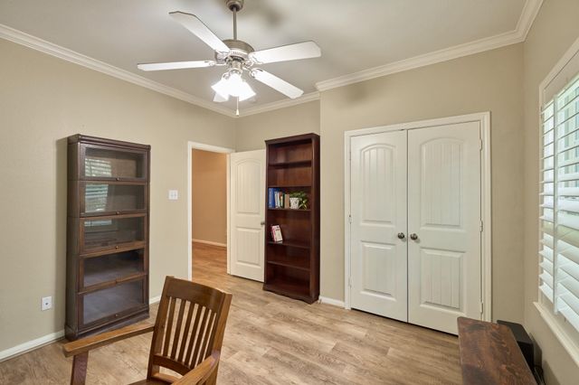 11359 Burning Tree Drive, Montgomery, TX 77356