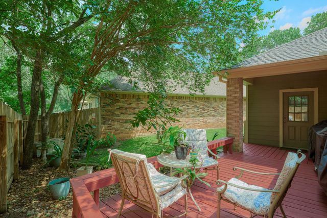 11359 Burning Tree Drive, Montgomery, TX 77356