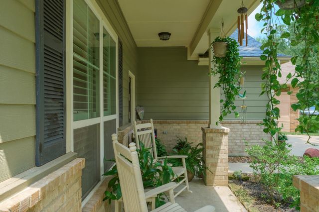 11359 Burning Tree Drive, Montgomery, TX 77356